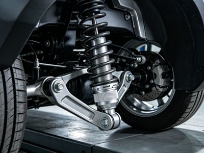 Componenti del sistema di guida dell'automobile: sospensioni e ammortizzatori
